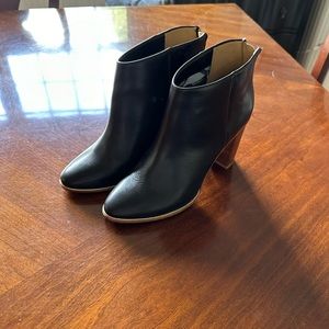 Ted Baker London Vaulley Leather Ankle Booties 38
